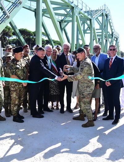 Camp Darby, ponte girevole per i trasporti in sicurezza