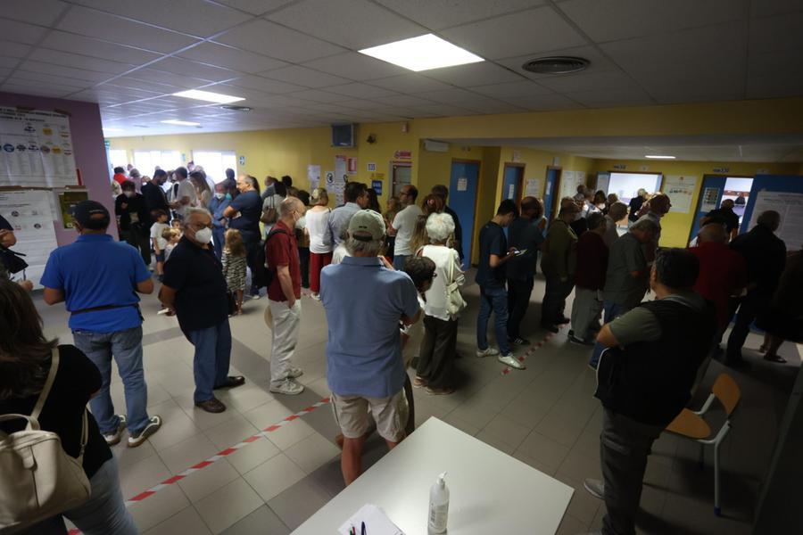 Prato, affluenza in calo: alle 23 hanno votato sette elettori su dieci