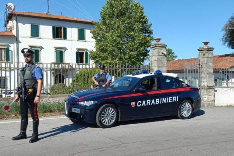 San Miniato, botte all'ex moglie: allontanato da casa