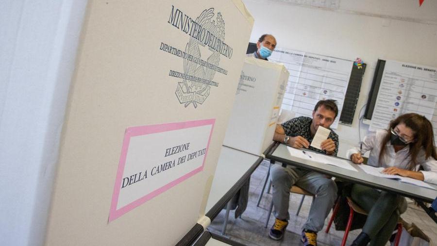 Elezioni, affluenza: alle 23 in Toscana è del 69,75%. In testa la provincia di Firenze