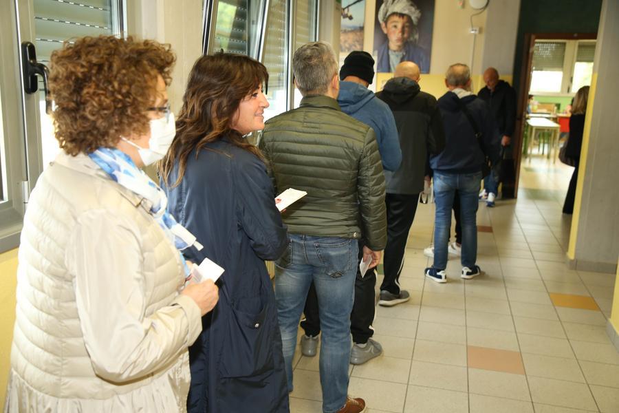 Alle ore 12 in provincia di Reggio Emilia affluenza al 23,28%