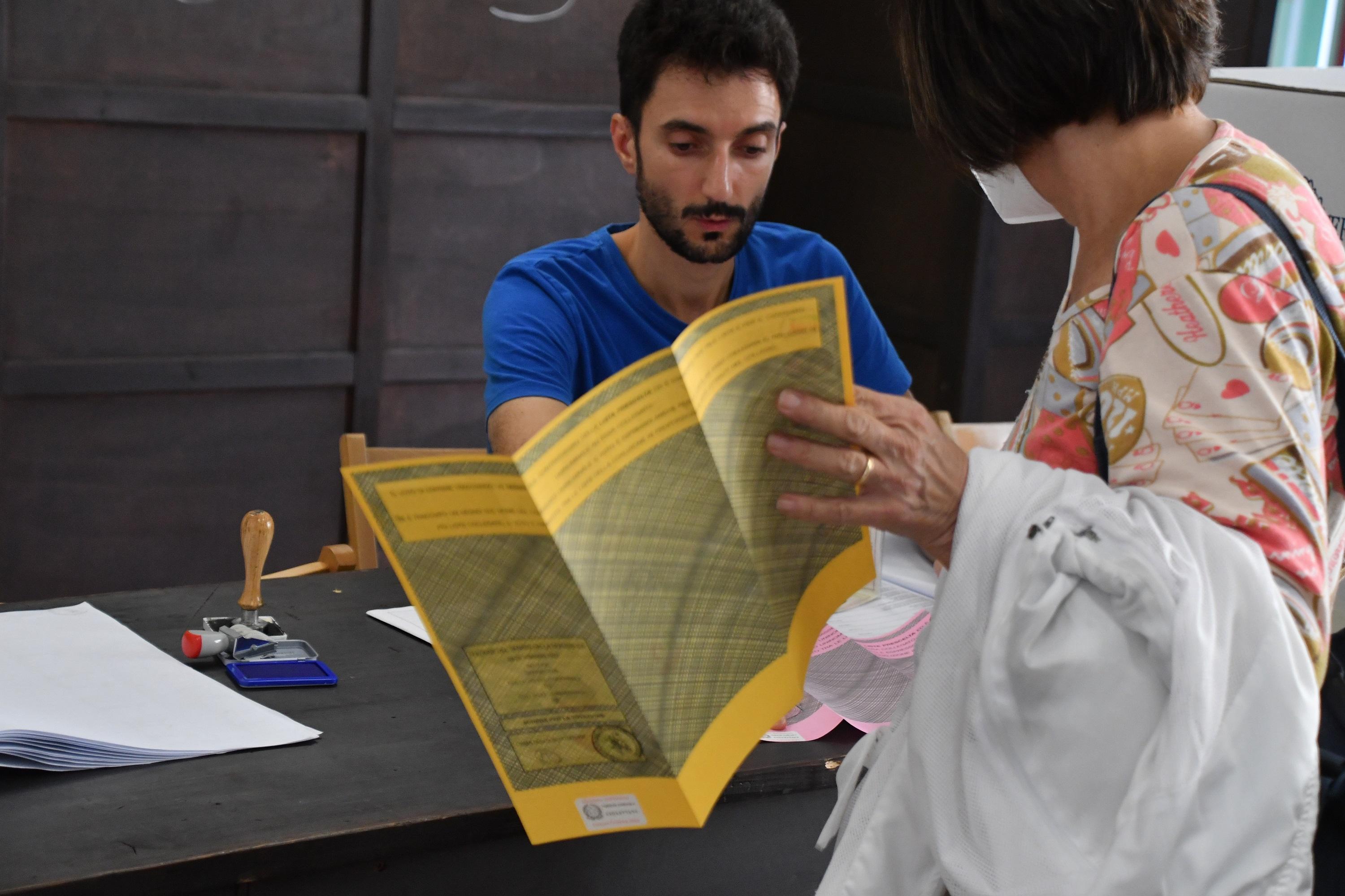 Scheda elettorale sbagliata, e Roberta Loi diventa Roberto Loi