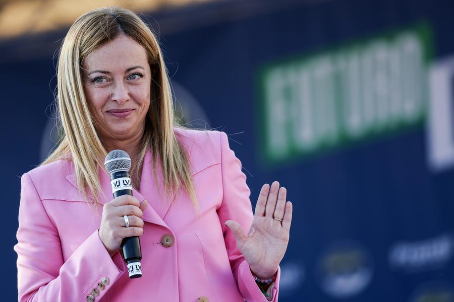 Exit poll - L’Italia vira a destra  Meloni fa volare Fdi, Centrodestra sopra il 40% La coalizione avrebbe la maggioranza assoluta