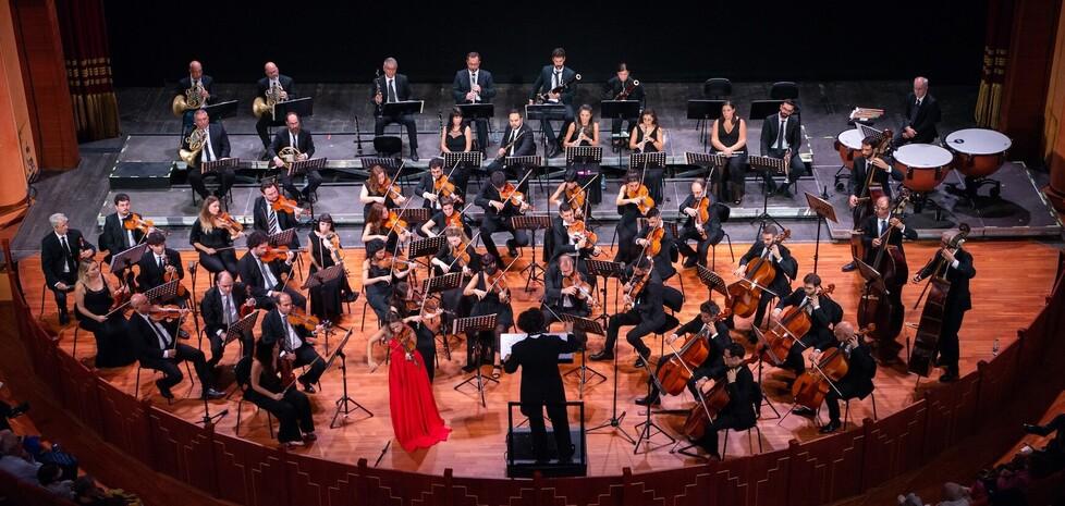 Anna Tifu infiamma il teatro Comunale di Sassari