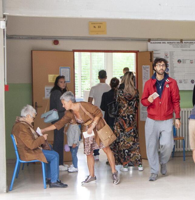 Il partito dell’astensione si prende anche la Versilia: solo Forte supera il 70% 