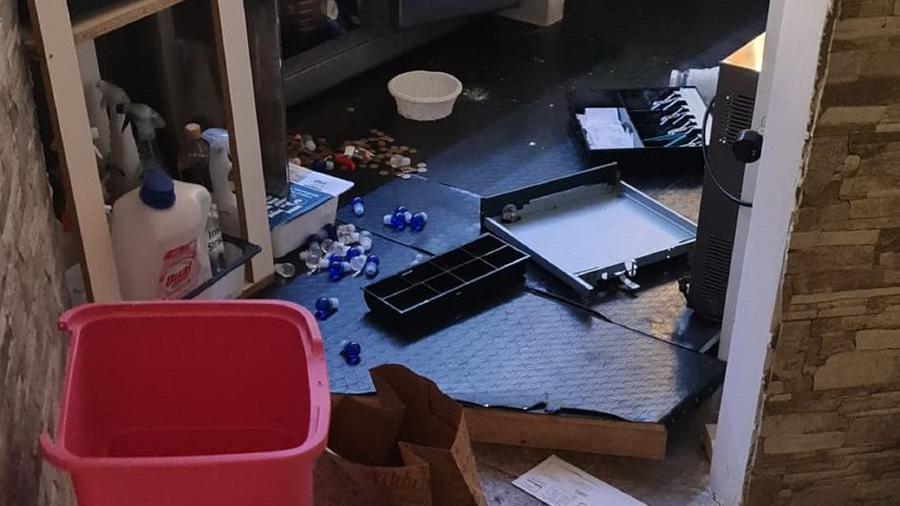 Terzo colpo in un mese e mezzo al ristorante “Ci Piace”: via soldi, tablet e computer