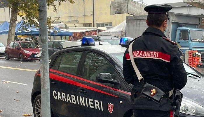 Modena Brutale aggressione al passeggero di un bus, dopo tentata rapina: arrestato 21enne
