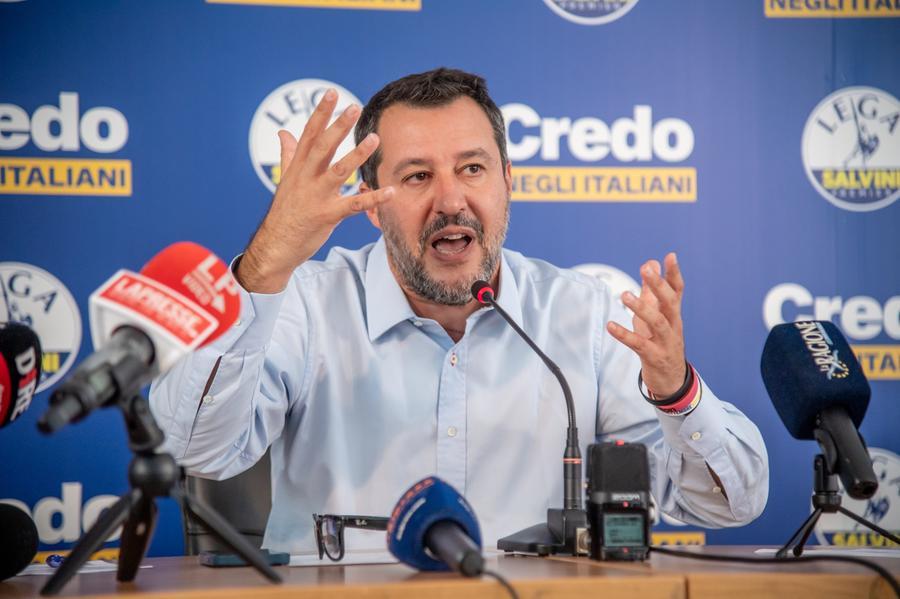 Cambio della guardia in Veneto. Fratelli d’Italia mette la Lega all'angolo. E la base si sfoga sui social: «Via Salvini»