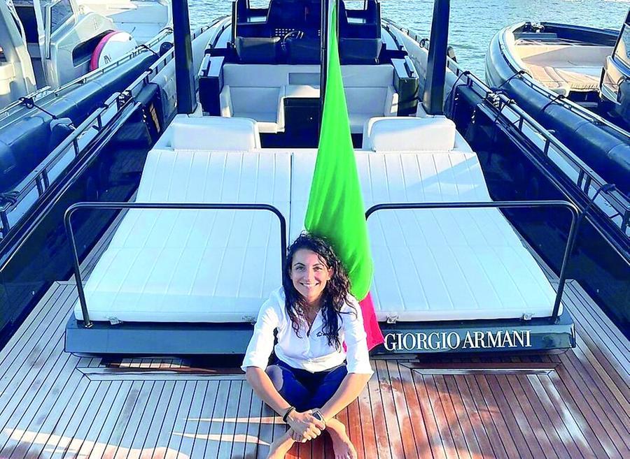 
	Marika Leoni l'architetto della Novamarine che ha collaborato con lo staff di Armani per personalizzare il lussuoso gommone

