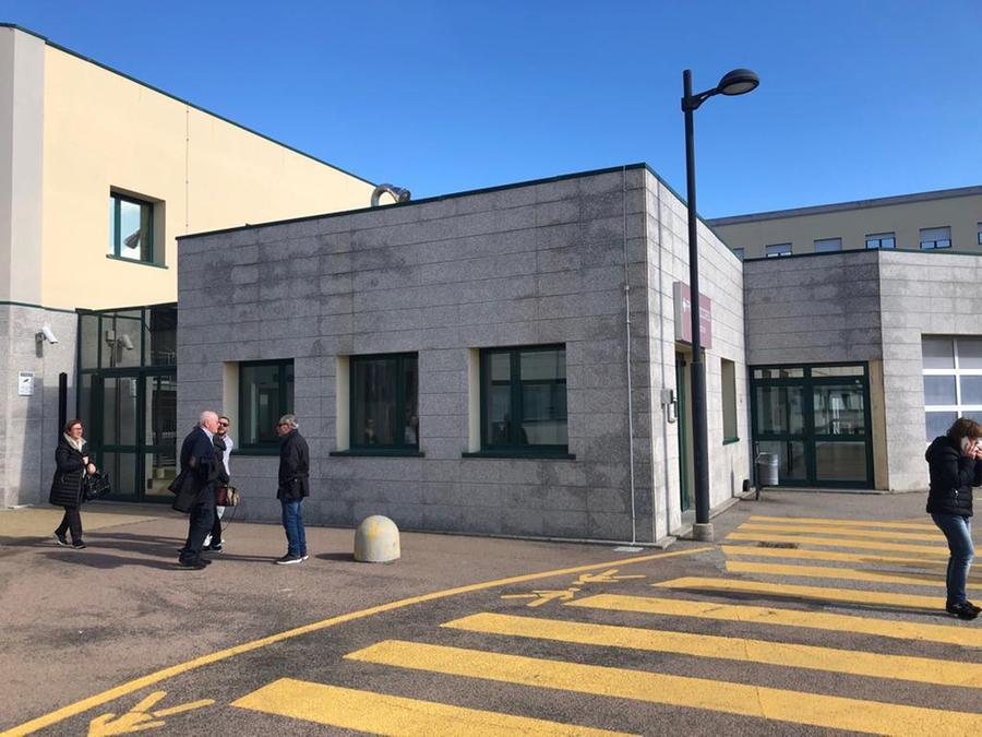 Scontro fra due auto alle porte di Olbia, quattro persone ferite