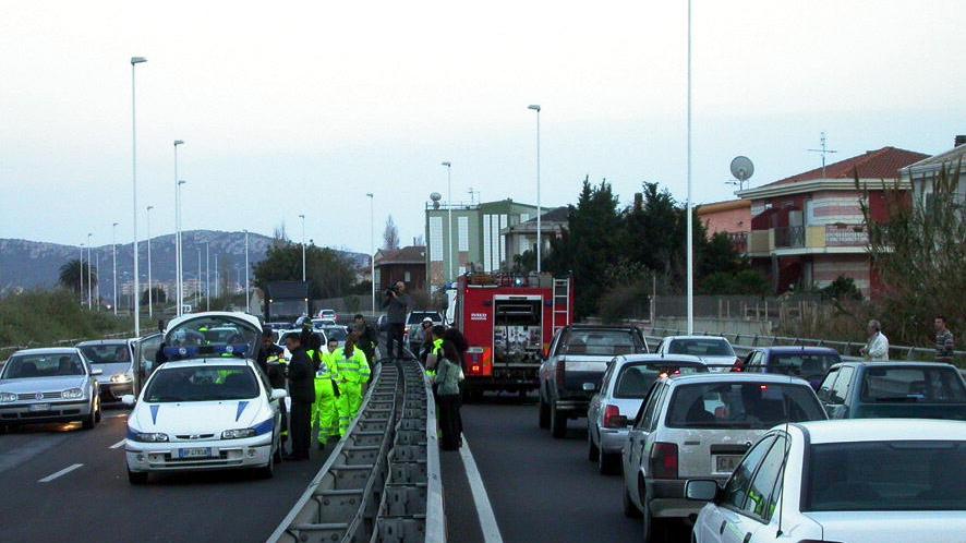 La statale 554 bloccata per un incidente, foto di repertorio 