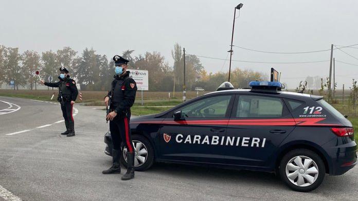 Prato, carabiniere afferma il falso per fare un piacere all’amica: condannato 