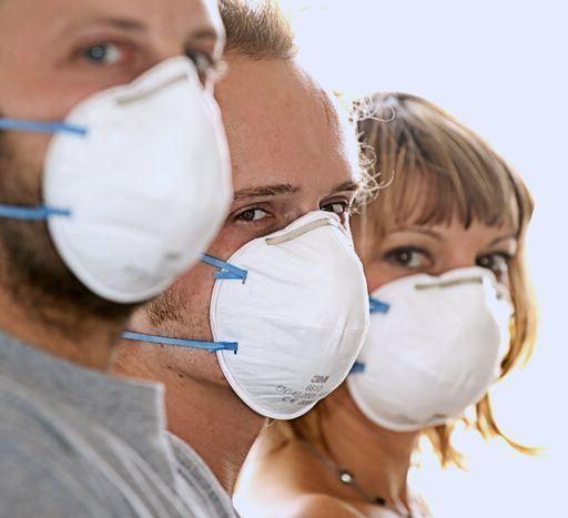 Addio alle mascherine e al gel, ma nell’isola il covid rialza la testa