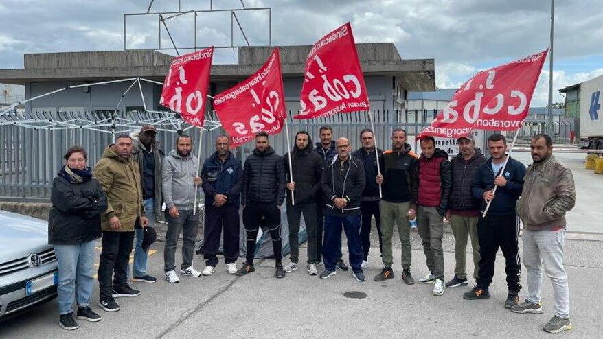 Il sindacato SiCobas sta guidando la protesta di 20 dei 25 lavoratori della logistica