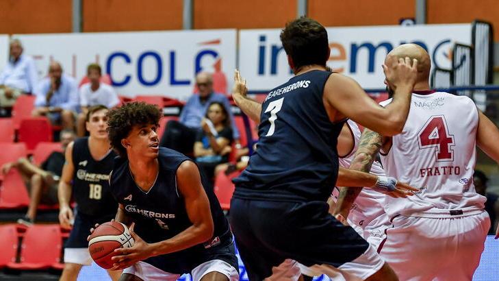 Un’azione di gioco degli Herons in Supercoppa