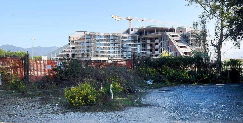 Marble, vertice sul parcheggio. L’assessore: «Poi voglio il via ai lavori»