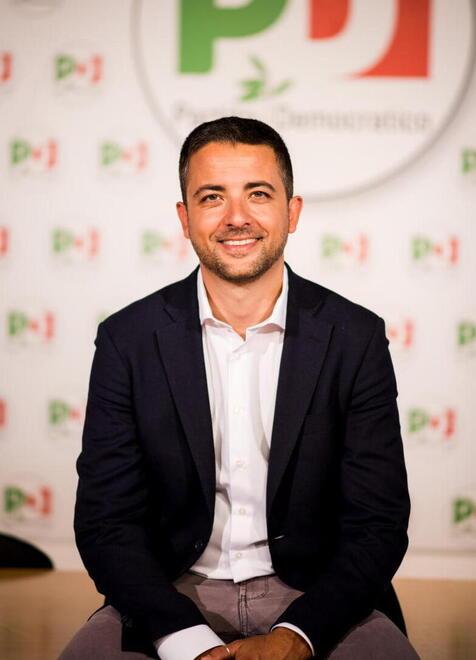 Marco Furfaro ha 42 anni ed è di Agliana