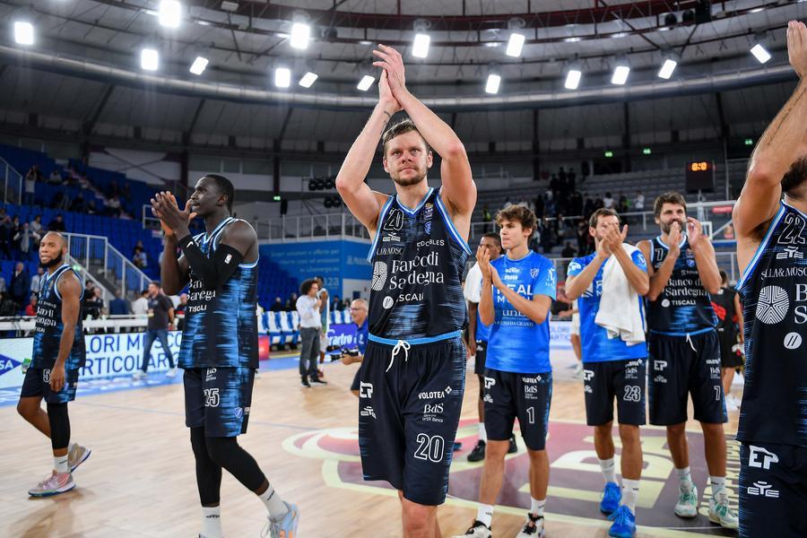 Supercoppa, la Dinamo batte al fotofinish il Derthona: 84-83