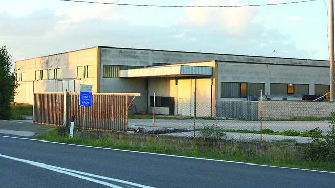 Stop allo stabilimento di mattazione: decine di piccole imprese nei guai