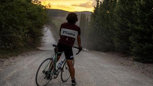 Ciclismo d’antan, torna l’Eroica Saronni, Bugno e Bettini tra i big