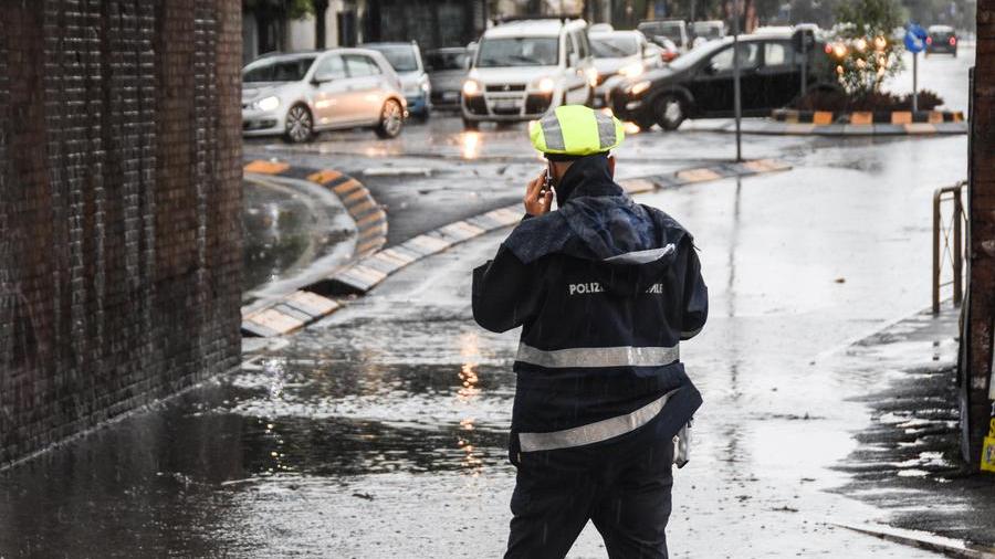 GROSSETO maltempo ponte dei macelli chiuso