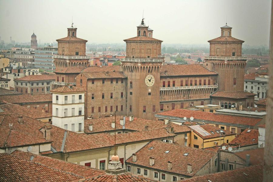 Ferrara, tariffa raddoppiata per la sosta in Rampari. In due strade posti per i residenti