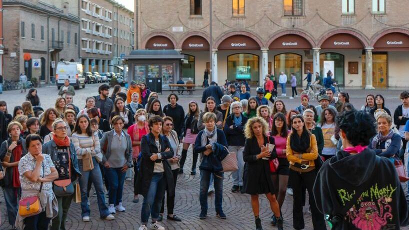 Carpi. Un centinaio di manifestanti a favore del diritto all’aborto