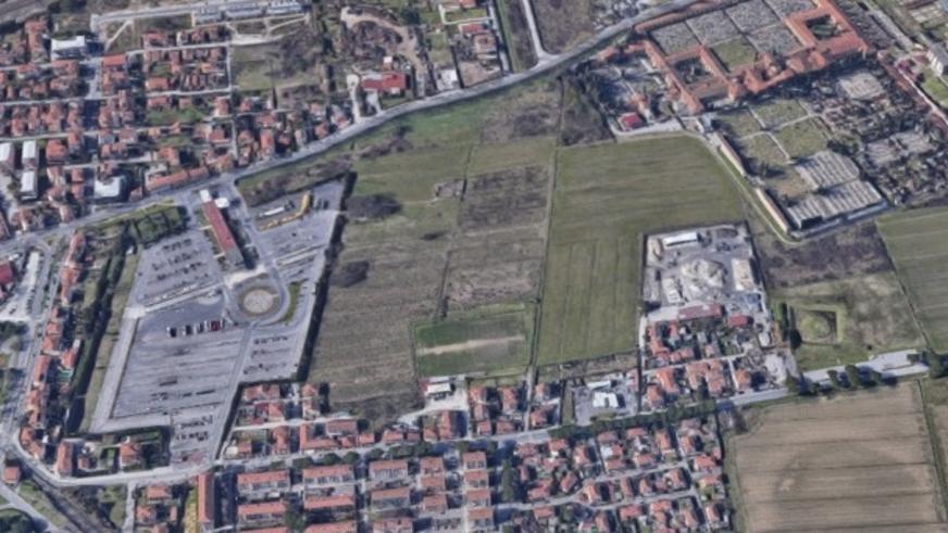 Pisa training center, 4 mesi per la variante