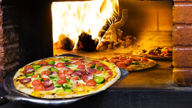Pizze da chef, sedici toscani al top in Italia: quali sono i loro locali