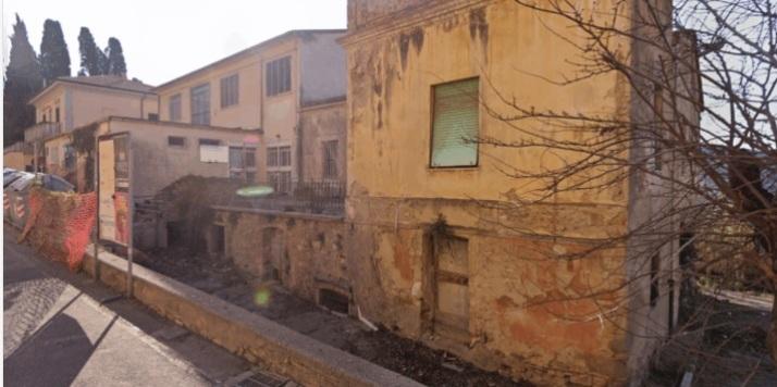 Gli uffici comunali di via Umberto  vanno all’asta per 468mila euro 