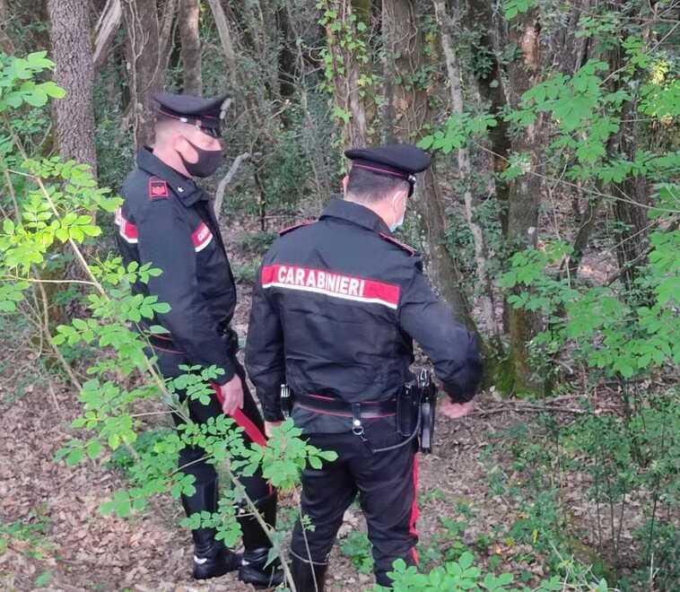 Soldi o sesso per comprare la droga, otto persone finiscono a processo