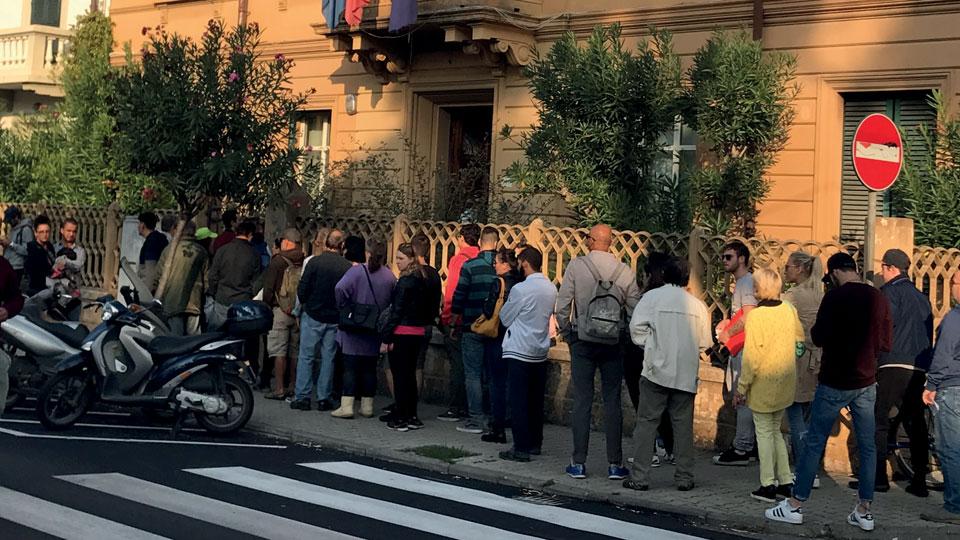 In Versilia centinaia di posti in offerta ma per gli imprenditori «assumere è un’impresa»