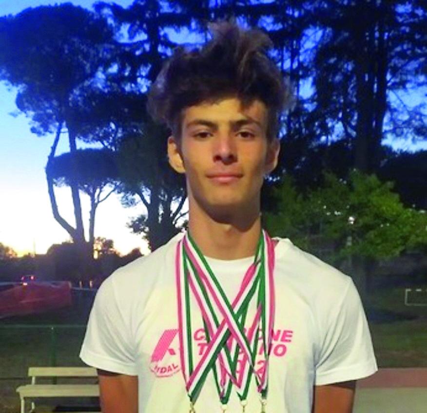 Marco Beccari vince ancora con  un salto da paura