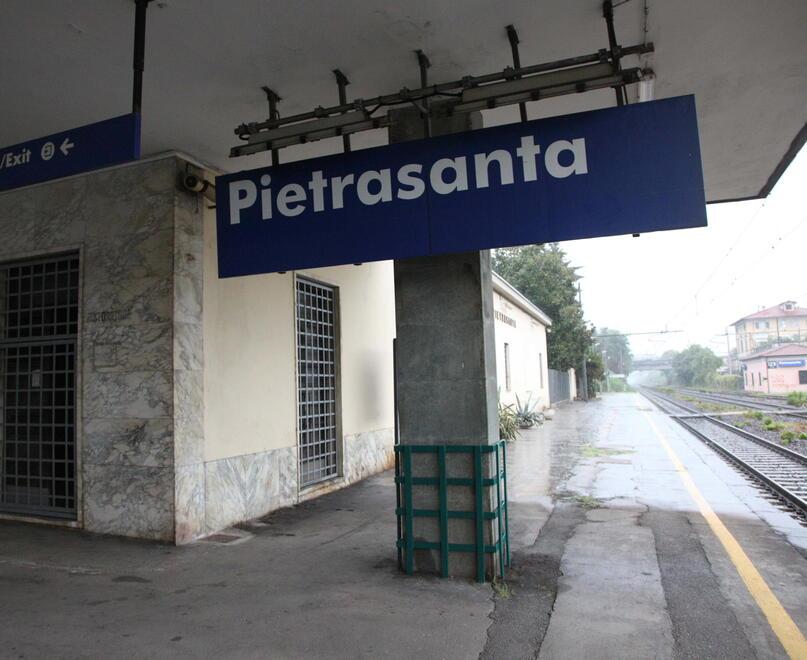 Stazione di Pietrasanta, tempi lunghi per la riqualificazione
