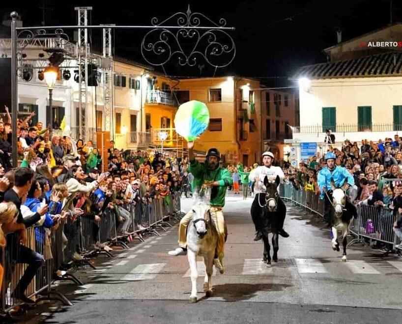Festa di San Michele, ancora posti per le sfilate dei rioni