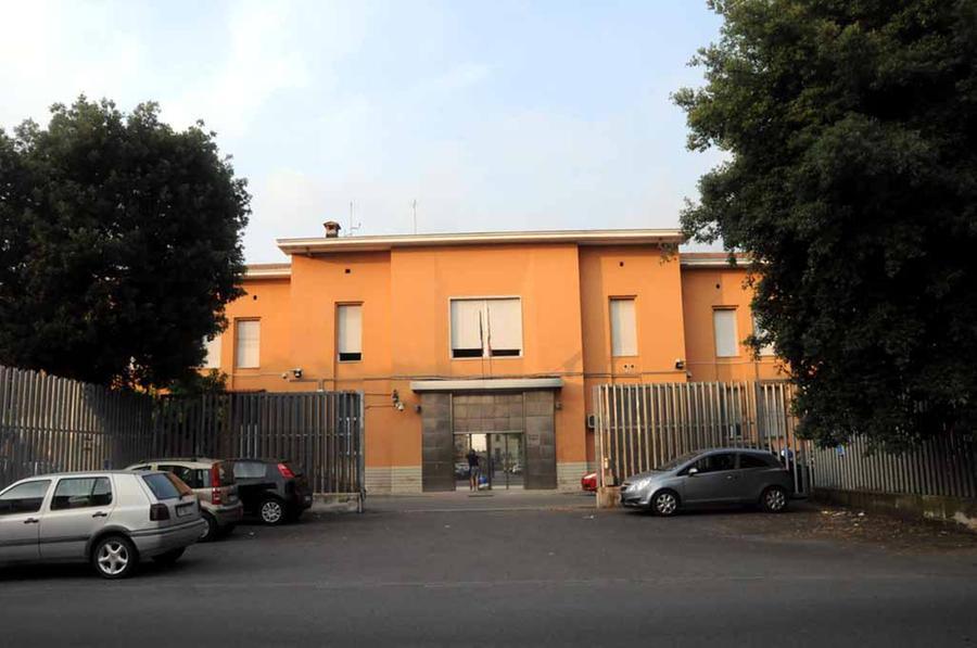 Detenuto tenta di darsi fuoco nel carcere di Massa