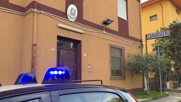 Tortolì, incendio doloso in un’autofficina: scoperti dopo i selfie pubblicati sui social