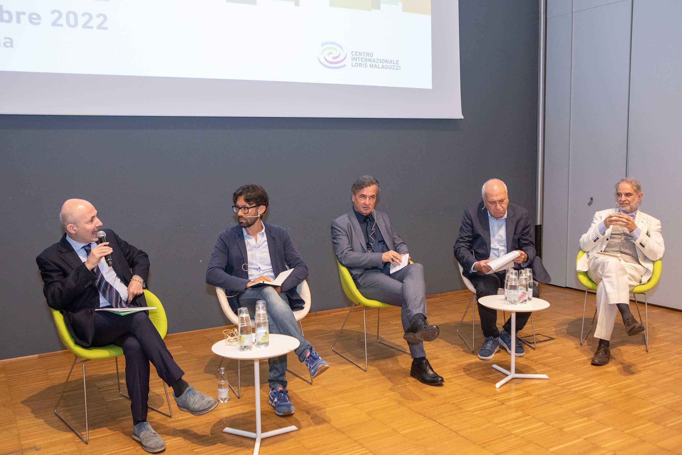La ricetta di urbanisti, architetti ed economisti: «Il futuro delle costruzioni è la rigenerazione»<br>
<br>
