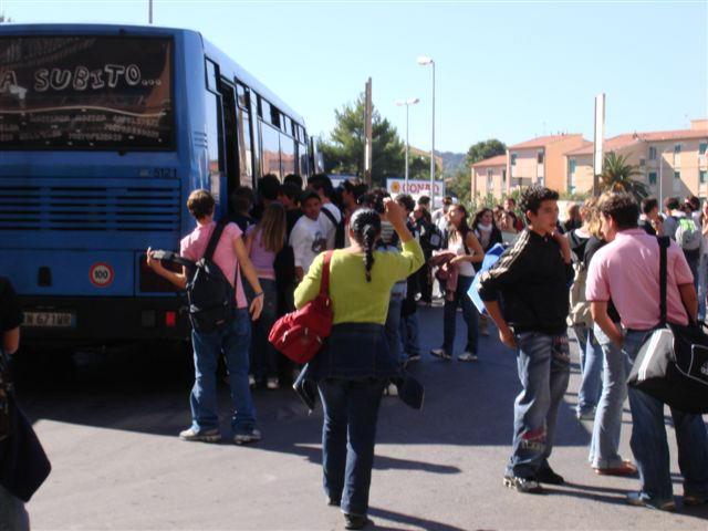 «Autobus affollati ma con posti liberi»