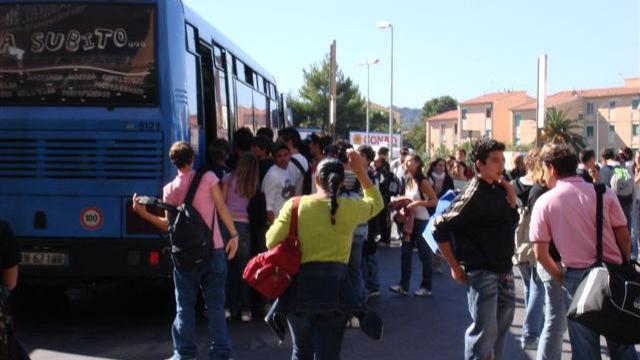 «Autobus affollati ma con posti liberi»