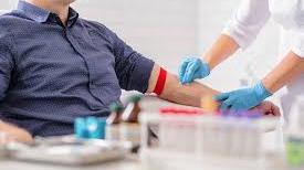 Prenotazioni degli esami del sangue: ecco le associazioni che possono aiutare gli utenti con il pc