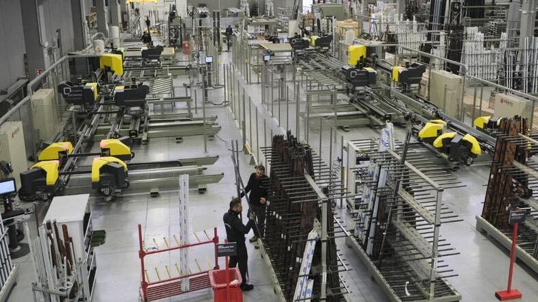 Caro bollette, chiudono le aziende: «Costi triplicati, margini zero. Quanto possiamo resistere?»