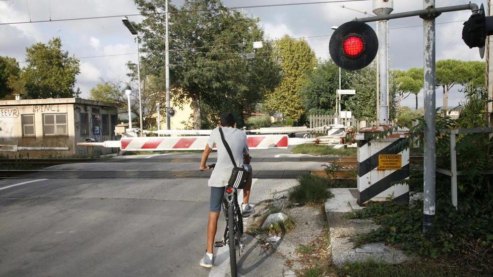 Ordinanza revocata, niente muro in via Comparini