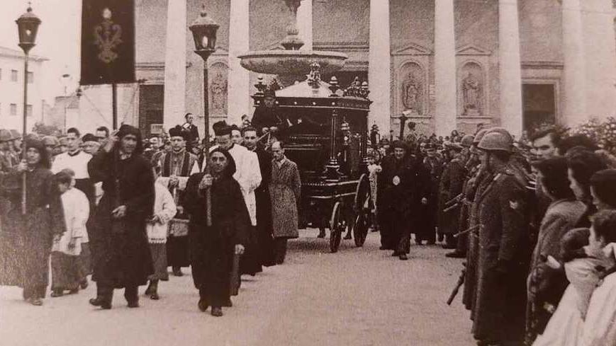 Da 320 anni al fianco di chi ha bisogno: Pontedera in festa per la Misericordia. Una storia nata nel Settecento
