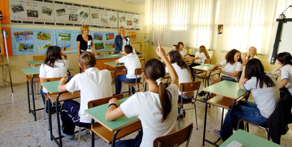 Scuola, partita la corsa alla pensione: in centinaia faranno domanda