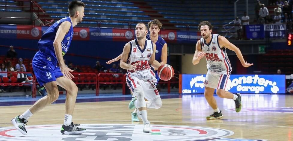 Nicola Savoldelli in azione contro Livorno