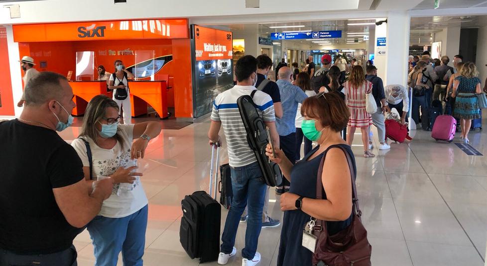 Assoaeroporti: archiviata la pandemia, numeri importanti anche nei tre scali sardi 