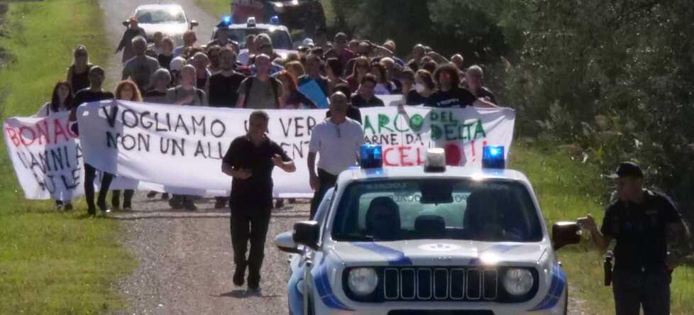 Sit in e raccolta firme per salvare i daini di Volano e Classe: «Rimarranno vivi» 
