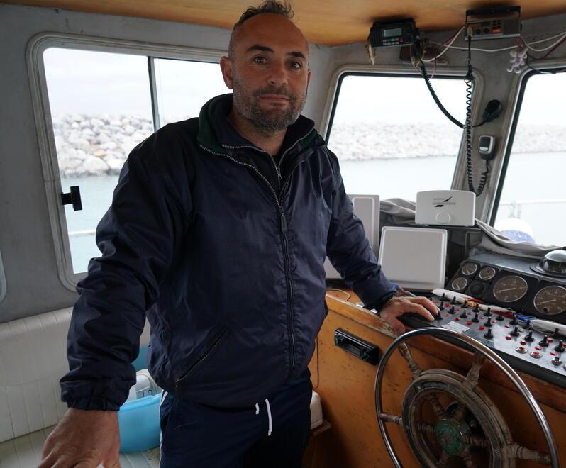 L’ultimo pescatore del porto di Rosignano rischia di perdere la sua barca