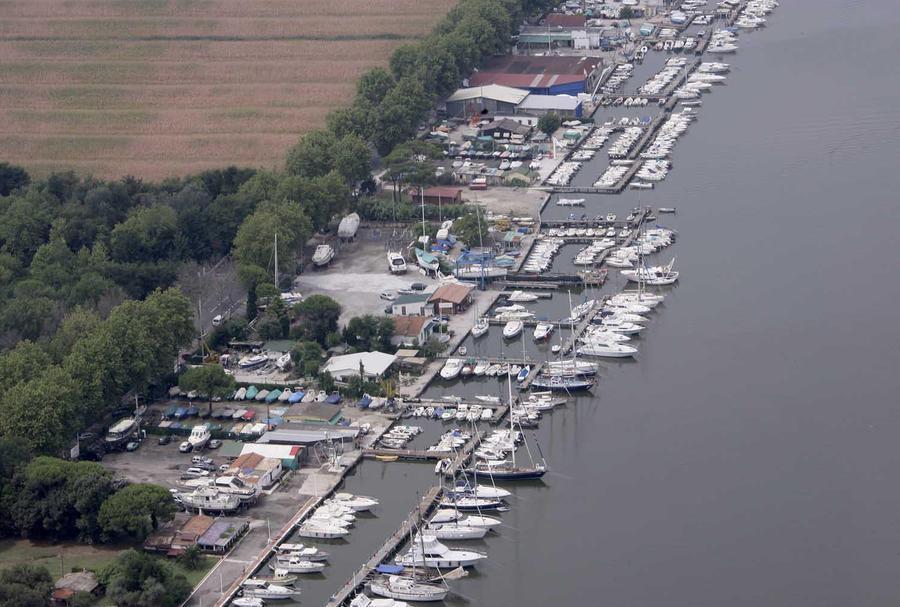 Quel porto naturale nato in golena d'Arno può crescere ancora
